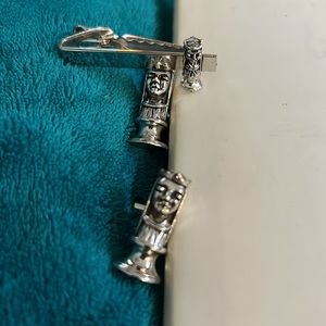 👸 ♟️ VTG Shields Knight Chess Piece queen  Necktie Tie Clip Bar Gold Tone